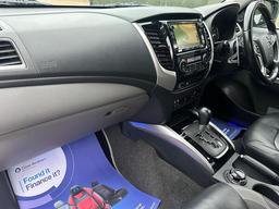 Mitsubishi L200 2.4 DI-D DC Barbarian Auto 4WD Euro 6 4dr at 12th