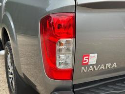 Nissan Navara 2.3 dCi Tekna Auto 4WD Euro 6 4dr at 42th