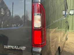 Renault Trafic 2.0 dCi Blue SL28 Business+ L1 H1 Euro 6 (s/s) 5dr at 31th