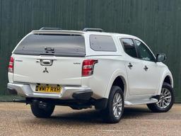 Mitsubishi L200 2.4 DI-D DC Barbarian Auto 4WD Euro 6 4dr at 3th