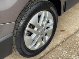 Renault Trafic 2.0 dCi ENERGY 28 Sport SWB Standard Roof Euro 6 (s/s) 5dr at 32th