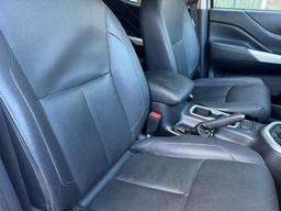 Nissan Navara 2.3 dCi Tekna 4WD Euro 6 (s/s) 4dr at 47th