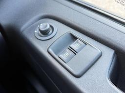 Renault Trafic 2.0 dCi ENERGY 28 Black Edition EDC SWB Standard Roof Euro 6 (s/s) 5dr at 29th