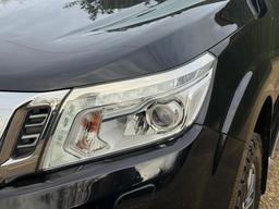 Nissan Navara 2.3 dCi Tekna 4WD Euro 6 (s/s) 4dr at 38th