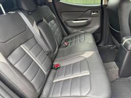 Mitsubishi L200 2.4 DI-D DC Barbarian Auto 4WD Euro 6 4dr at 37th