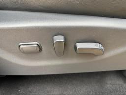 Nissan Navara 2.3 dCi Tekna Auto 4WD Euro 6 4dr at 30th