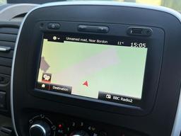 Renault Trafic 2.0 dCi ENERGY 28 Black Edition EDC SWB Standard Roof Euro 6 (s/s) 5dr at 8th