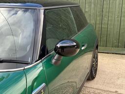 MINI Electric Hatch Cooper SE 32.6kWh Level 3 Auto 3dr at 40th
