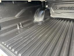 Mitsubishi L200 2.4 DI-D DC Barbarian Auto 4WD Euro 6 4dr at 41th