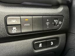 Kia Niro 64kWh 4 Auto 5dr at 35th