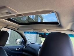 Nissan Navara 2.3 dCi Tekna 4WD Euro 6 (s/s) 4dr at 15th