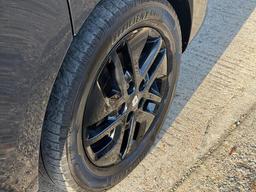 Renault Trafic 2.0 dCi ENERGY 28 Black Edition EDC SWB Standard Roof Euro 6 (s/s) 5dr at 38th