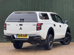 Mitsubishi L200 2.4 DI-D DC Challenger Auto 4WD Euro 6 4dr at 21th