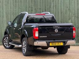 Nissan Navara 2.3 dCi Tekna 4WD Euro 6 (s/s) 4dr at 15th