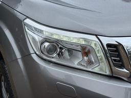 Nissan Navara 2.3 dCi Tekna Auto 4WD Euro 6 4dr at 24th