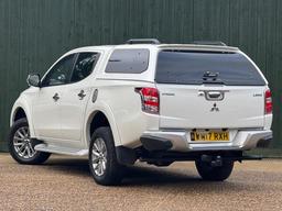 Mitsubishi L200 2.4 DI-D DC Barbarian Auto 4WD Euro 6 4dr at 11th