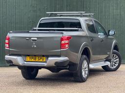 Mitsubishi L200 2.4 DI-D DC Warrior 4WD Euro 6 4dr at 6th