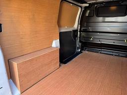 Peugeot Expert 2.0 BlueHDi 1400 Professional Premium Standard Panel Van MWB Euro 6 (s/s) 6dr at 35th