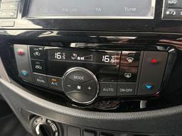 Nissan Navara 2.3 dCi Tekna Auto 4WD Euro 6 4dr at 16th