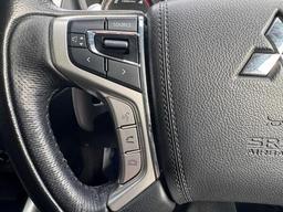 Mitsubishi L200 2.4 DI-D DC Barbarian Auto 4WD Euro 6 4dr at 21th