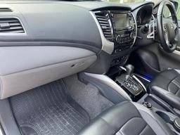 Mitsubishi L200 2.4 DI-D DC Barbarian Auto 4WD Euro 6 4dr at 10th