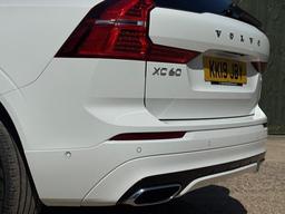Volvo XC60 2.0 D4 R-Design Auto Euro 6 (s/s) 5dr at 37th