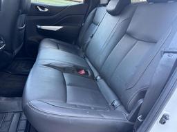 Nissan Navara 2.3 dCi Tekna 4WD Euro 6 (s/s) 4dr at 34th