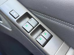 Nissan Navara 2.5 dCi Tekna Auto 4WD Euro 5 4dr at 21th