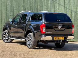 Nissan Navara 2.3 dCi Tekna Auto 4WD Euro 6 4dr at 10th