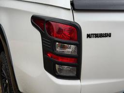 Mitsubishi L200 2.4 DI-D DC Challenger Auto 4WD Euro 6 4dr at 32th