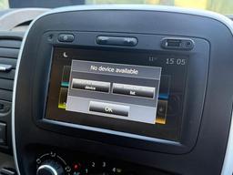 Renault Trafic 2.0 dCi ENERGY 28 Black Edition EDC SWB Standard Roof Euro 6 (s/s) 5dr at 16th