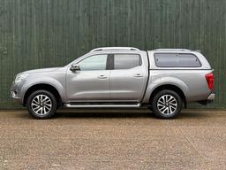 Nissan Navara 2.3 dCi Tekna Auto 4WD Euro 6 4dr at 12th