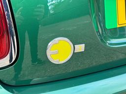 MINI Electric Hatch Cooper SE 32.6kWh Level 3 Auto 3dr at 46th