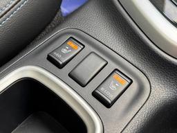 Nissan Navara 2.3 dCi N-Guard Auto 4WD Euro 6 4dr at 21th