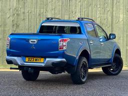 Mitsubishi L200 2.4 DI-D DC Barbarian Auto 4WD Euro 6 4dr at 3th