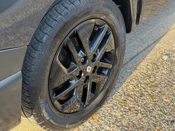 Renault Trafic 2.0 dCi ENERGY 28 Black Edition EDC SWB Standard Roof Euro 6 (s/s) 5dr at 39th