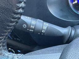 Toyota Hilux 2.4 D-4D Invincible Auto 4WD Euro 6 4dr (TSS, 3.5t) at 21th