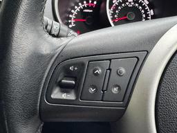 Kia Venga 1.6 EcoDynamics 3 Euro 5 (s/s) 5dr at 25th