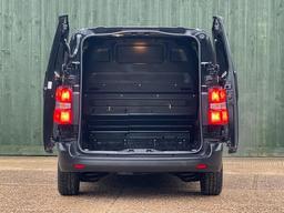 Citroen Dispatch 1.5 BlueHDi 1000 Enterprise Pro XS FWD 1 Euro 6 (s/s) 6dr at 13th