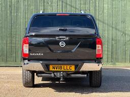Nissan Navara 2.3 dCi Tekna Auto 4WD Euro 6 4dr at 13th