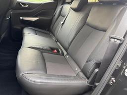 Nissan Navara 2.3 dCi N-Guard Auto 4WD Euro 6 4dr at 39th