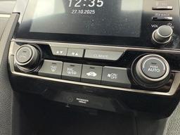 Honda Civic 1.5 VTEC Turbo Sport CVT Euro 6 (s/s) 5dr at 23th