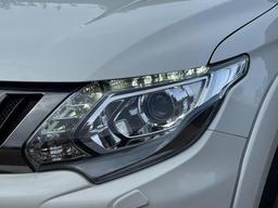 Mitsubishi L200 2.4 DI-D DC Barbarian Auto 4WD Euro 6 4dr at 44th