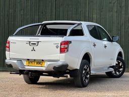 Mitsubishi L200 2.4 DI-D DC Barbarian Auto 4WD Euro 6 4dr at 3th