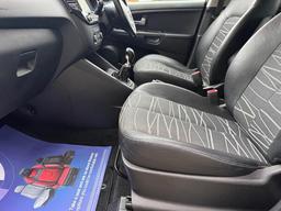 Kia Venga 1.6 EcoDynamics 3 Euro 5 (s/s) 5dr at 32th