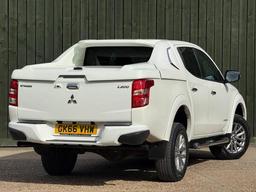 Mitsubishi L200 2.4 DI-D DC Warrior 4WD Euro 6 4dr at 24th