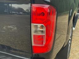 Nissan Navara 2.3 dCi Tekna 4WD Euro 6 (s/s) 4dr at 40th