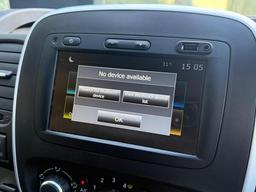 Renault Trafic 2.0 dCi ENERGY 28 Black Edition EDC SWB Standard Roof Euro 6 (s/s) 5dr at 20th