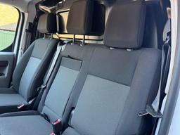 Peugeot Expert 2.0 BlueHDi 1400 Professional Premium Standard Panel Van MWB Euro 6 (s/s) 6dr at 27th