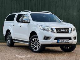 Nissan Navara 2.3 dCi Tekna 4WD Euro 6 (s/s) 4dr at 0th